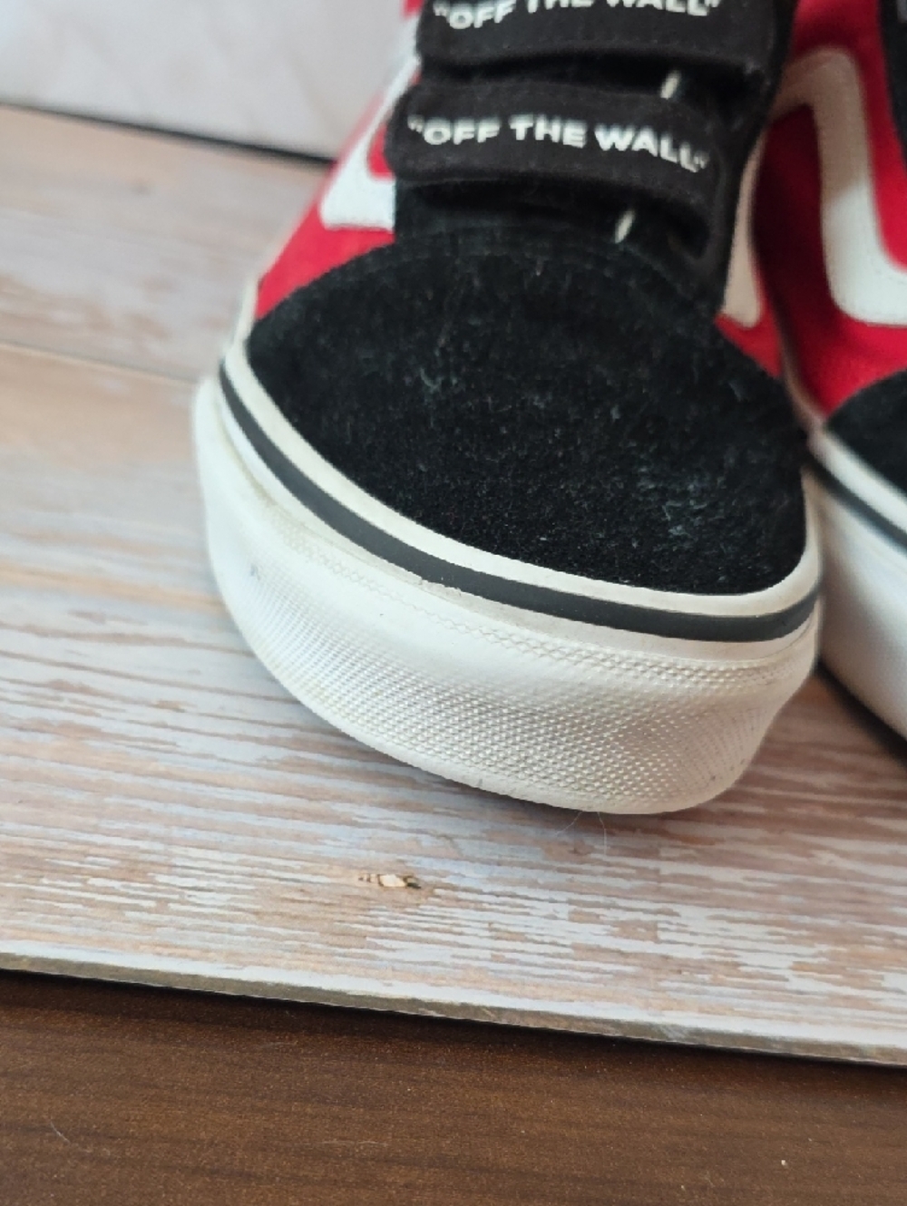 Vans Kids 6.5 Old Skool Velcro Sneakers - Red, Black & White - Picture 6 of 11